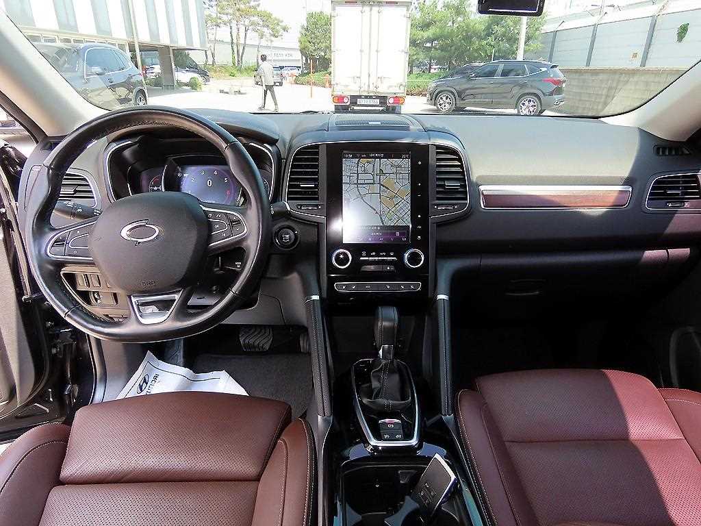 SAMSUNG QM6 - Vista 8