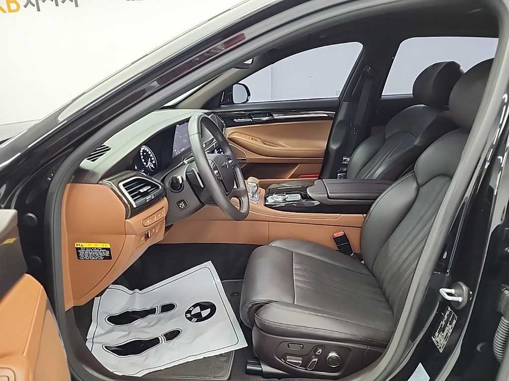 Genesis G90 - Vista 11