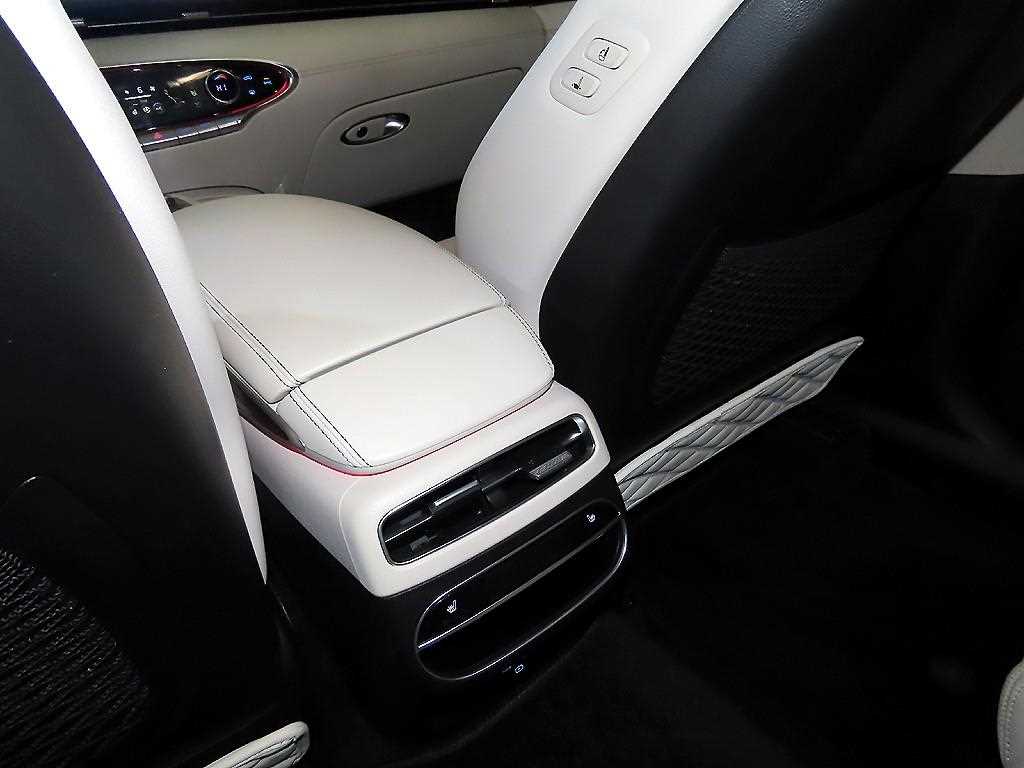 Genesis GV70 2023 Verde - Importación desde Corea - HF Imports Iquique - Foto 14