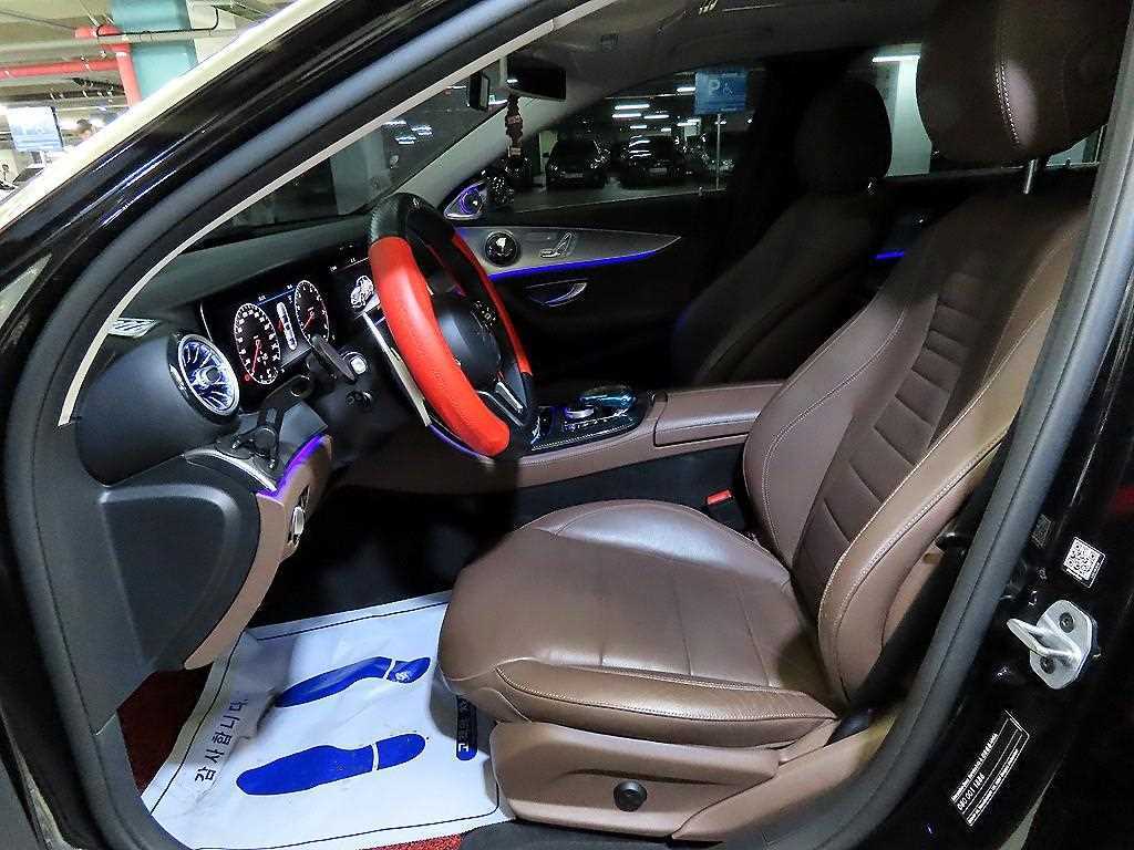 Mercedes Benz E class - Vista 6