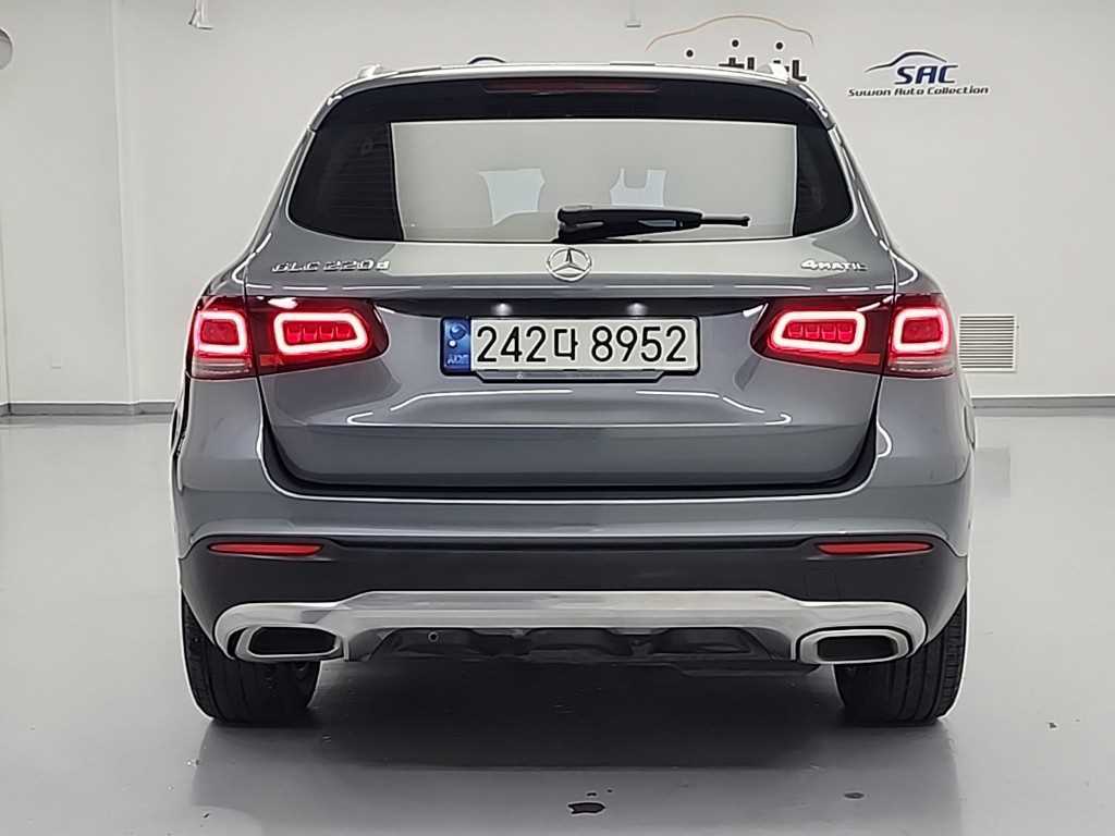 Mercedes Benz GLC Class - Vista 2