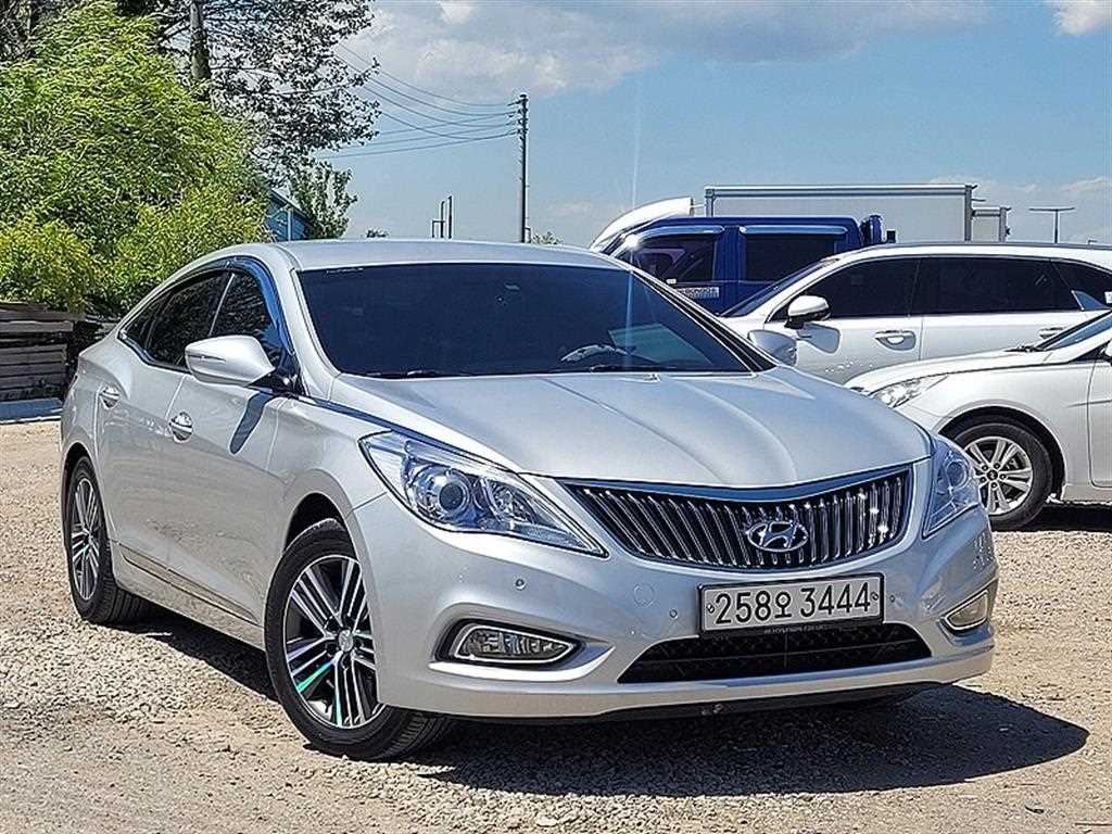 HYUNDAI Grandeur - Vista 3