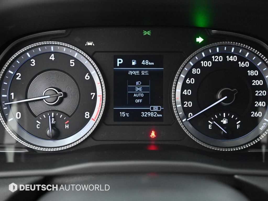 HYUNDAI Sonata - Vista 8