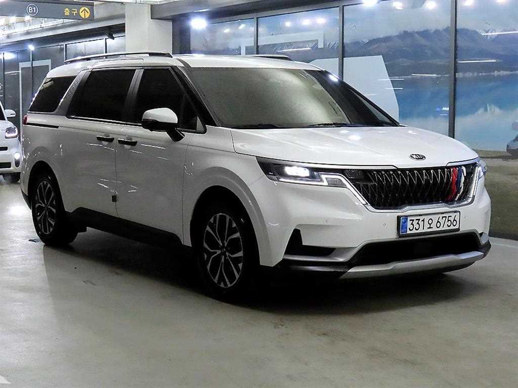 KIA Carnival 2021 Blanco - Importación desde Corea - HF Imports Iquique - Foto 1