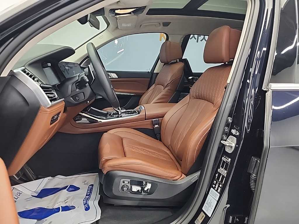 BMW X7 - Vista 11