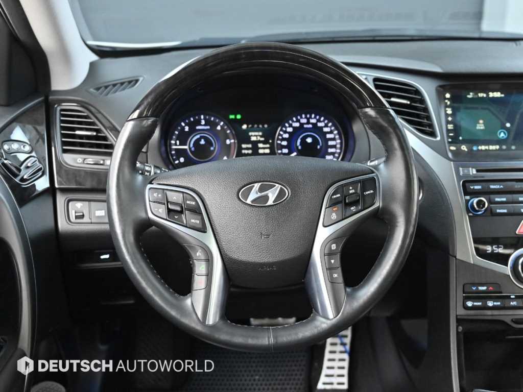 HYUNDAI Grandeur 2016 Blanco - Importación desde Corea - HF Imports Iquique - Foto 13