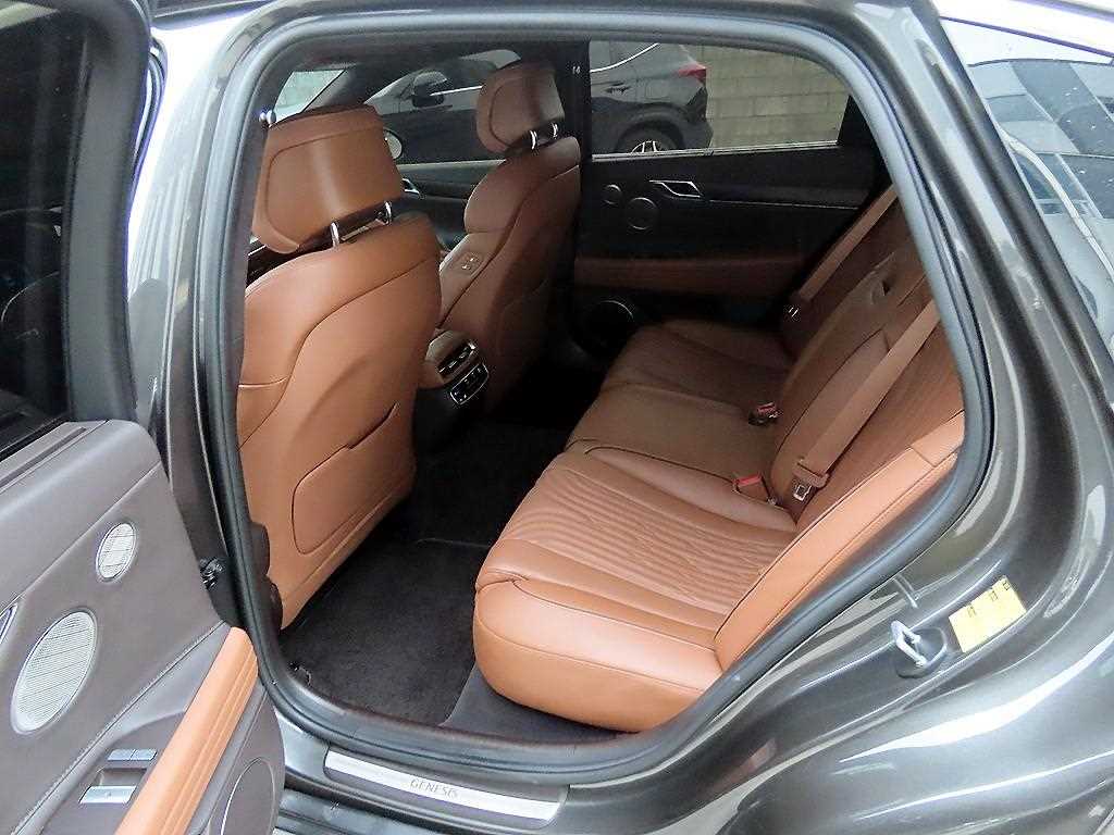 Genesis G80 - Vista 6