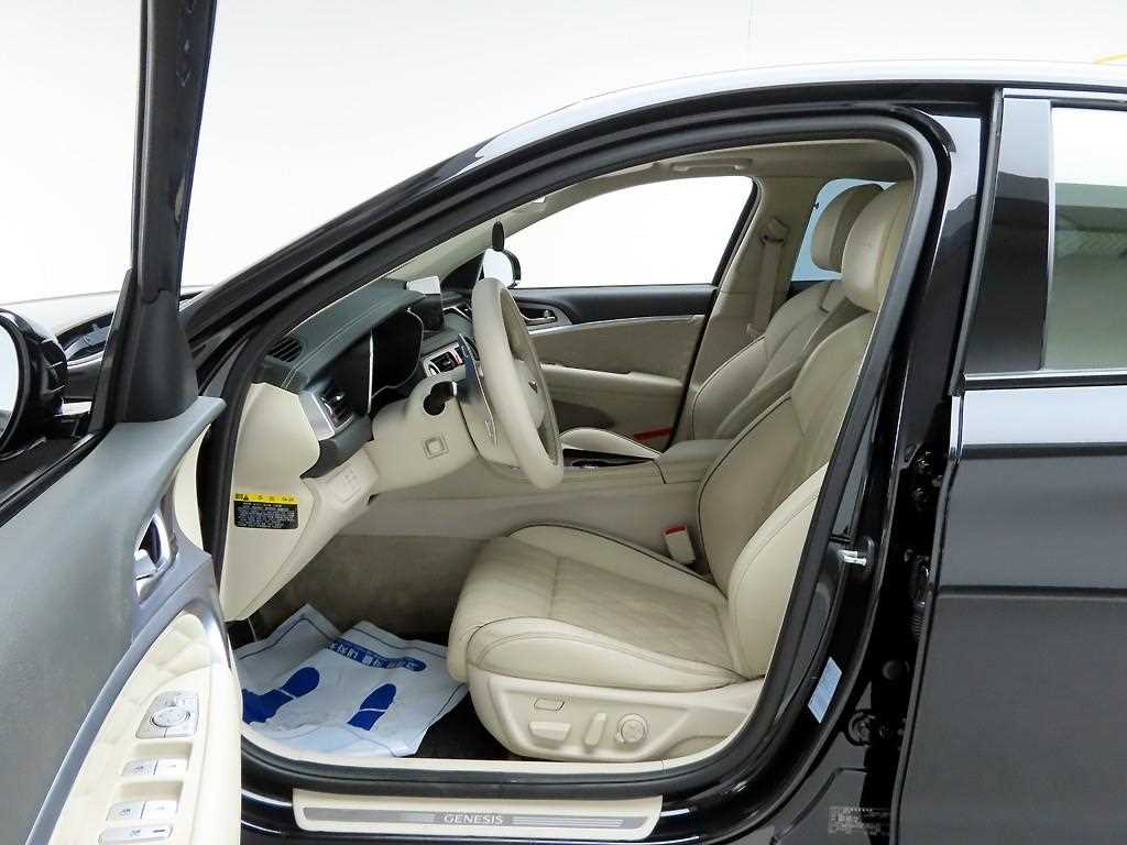 Genesis G70 - Vista 11