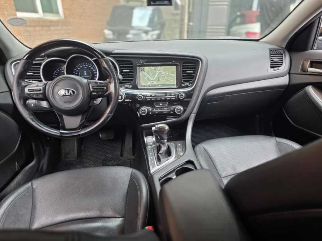 KIA K5 - Vista 5