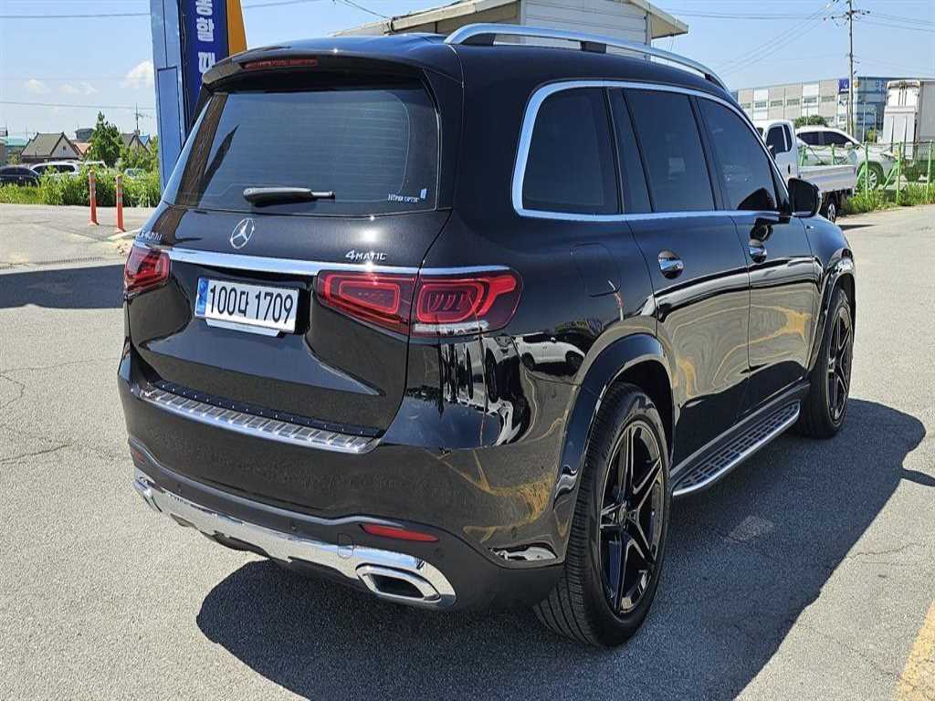 Mercedes Benz GLS Class - Vista 4