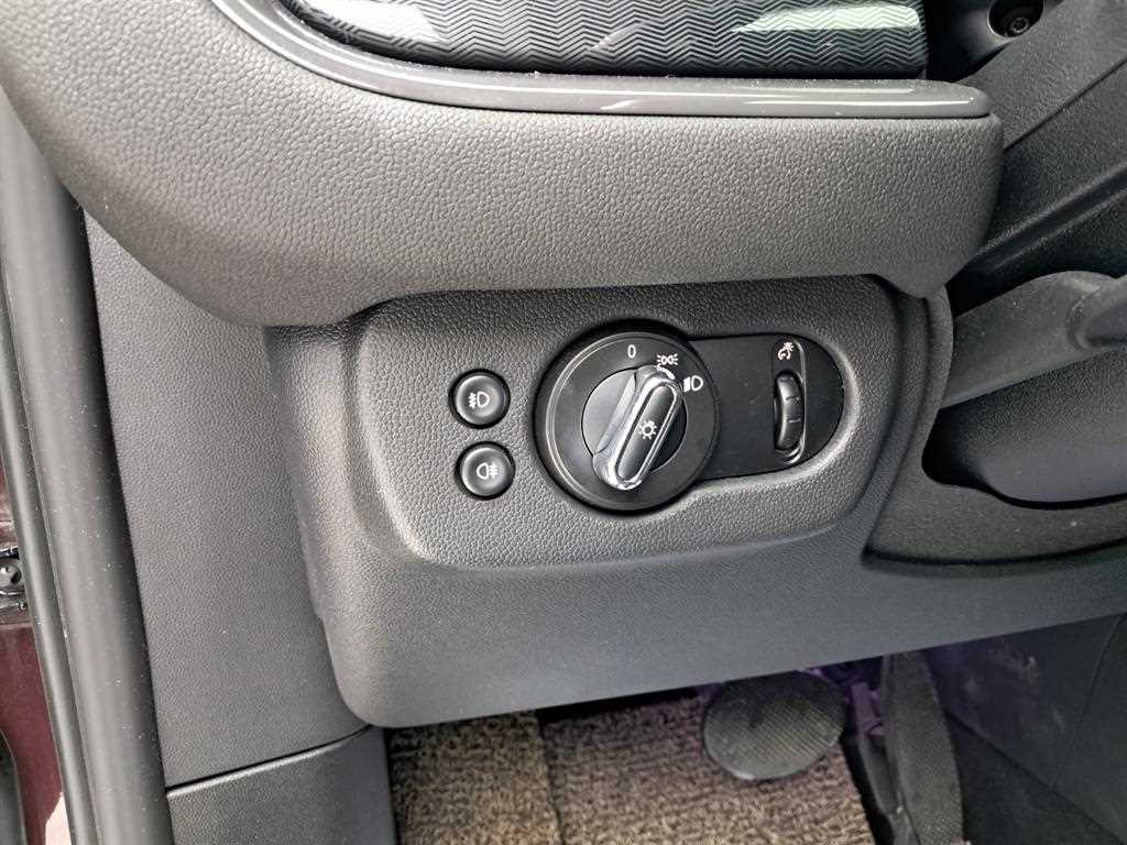 Mini Clubman - Vista 12