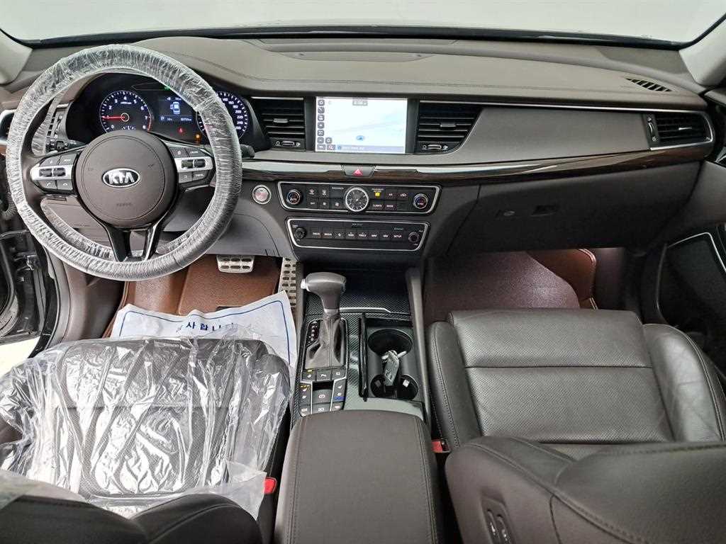 KIA K7 - Vista 6