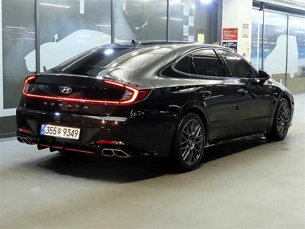 HYUNDAI Sonata - Vista 4
