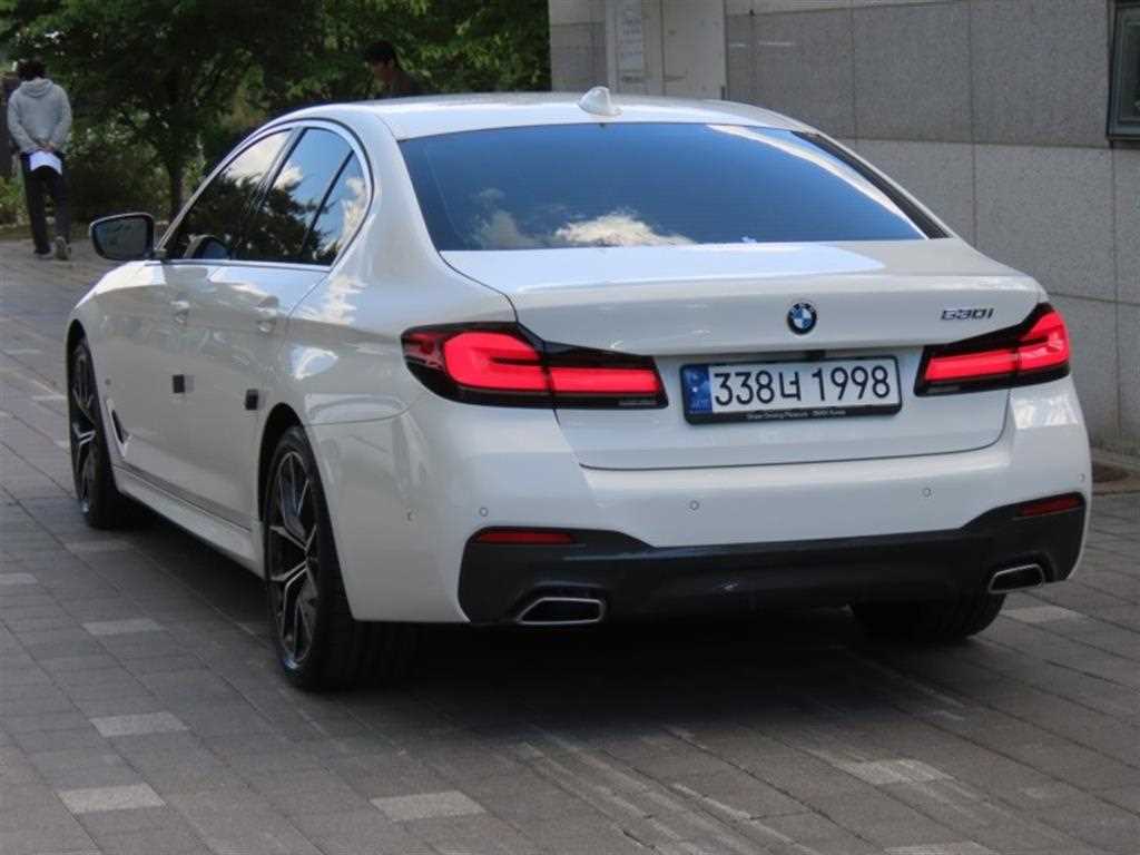 BMW 5 Series - Vista 4