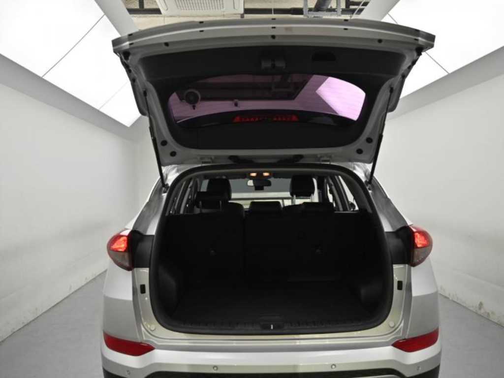 HYUNDAI Tucson 2017 Gris - Importación desde Corea - HF Imports Iquique - Foto 17