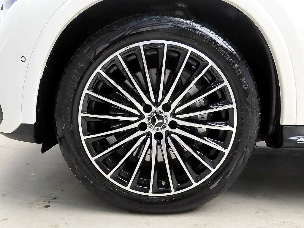 Mercedes Benz GLC Class 2024 the color of pearl - Importación desde Corea - HF Imports Iquique - Foto 20