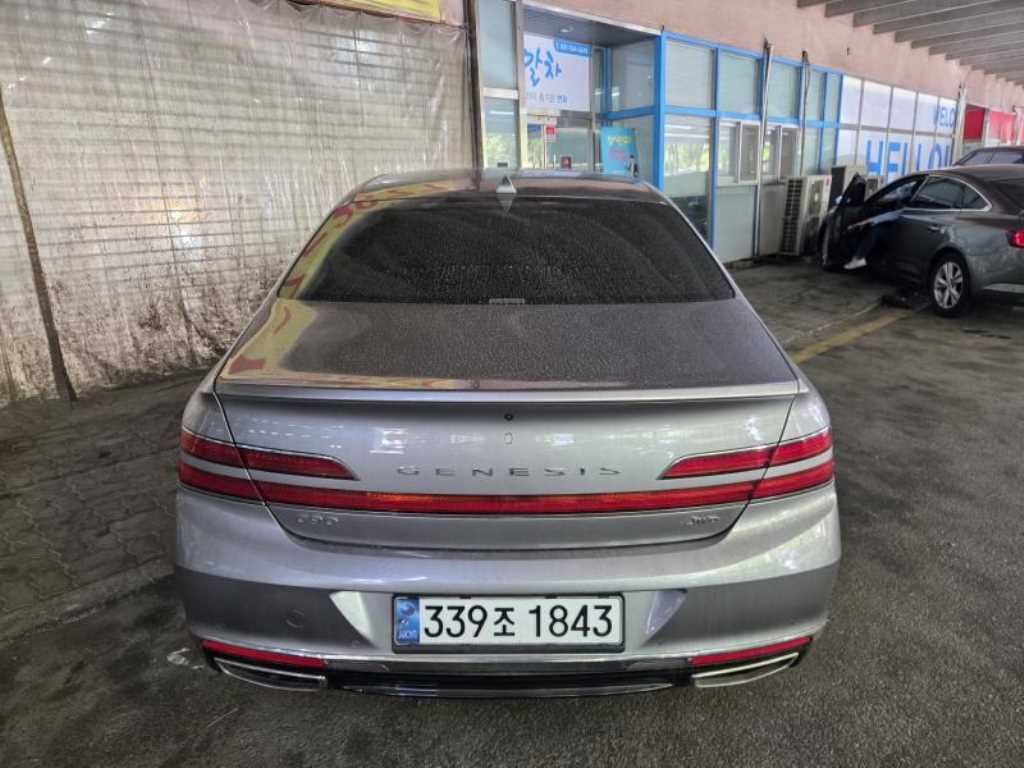 Genesis G90 - Vista 3