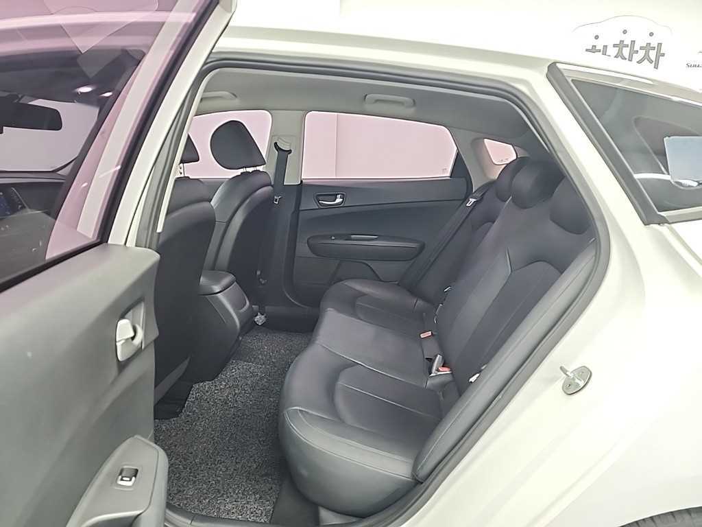 KIA K5 - Vista 12