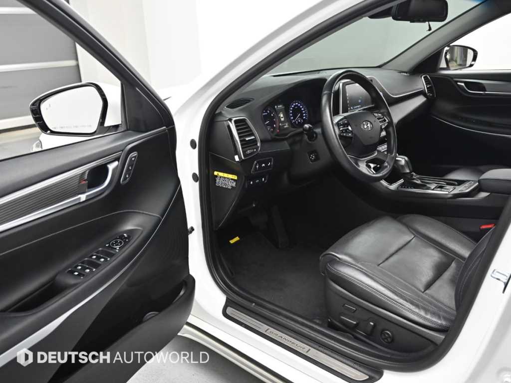 HYUNDAI Grandeur - Vista 10
