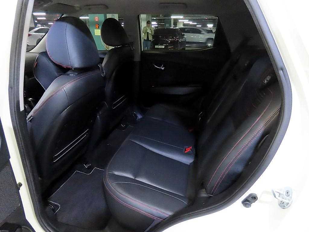 Ssangyong Tivoli - Vista 7