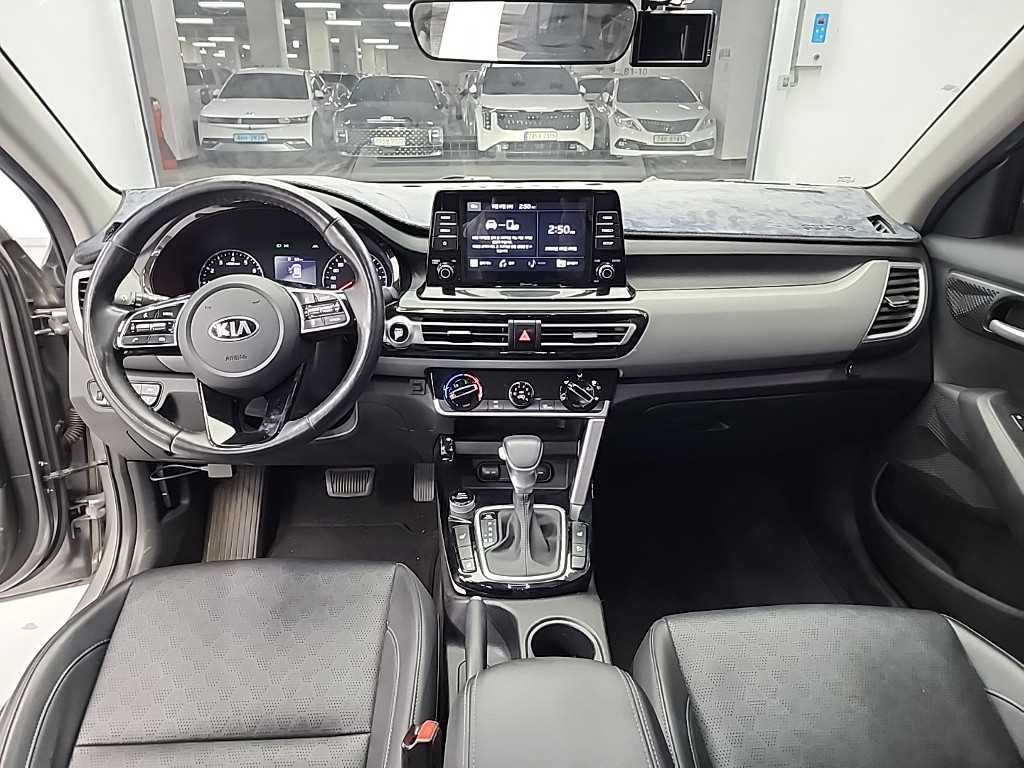 KIA Seltos - Vista 7