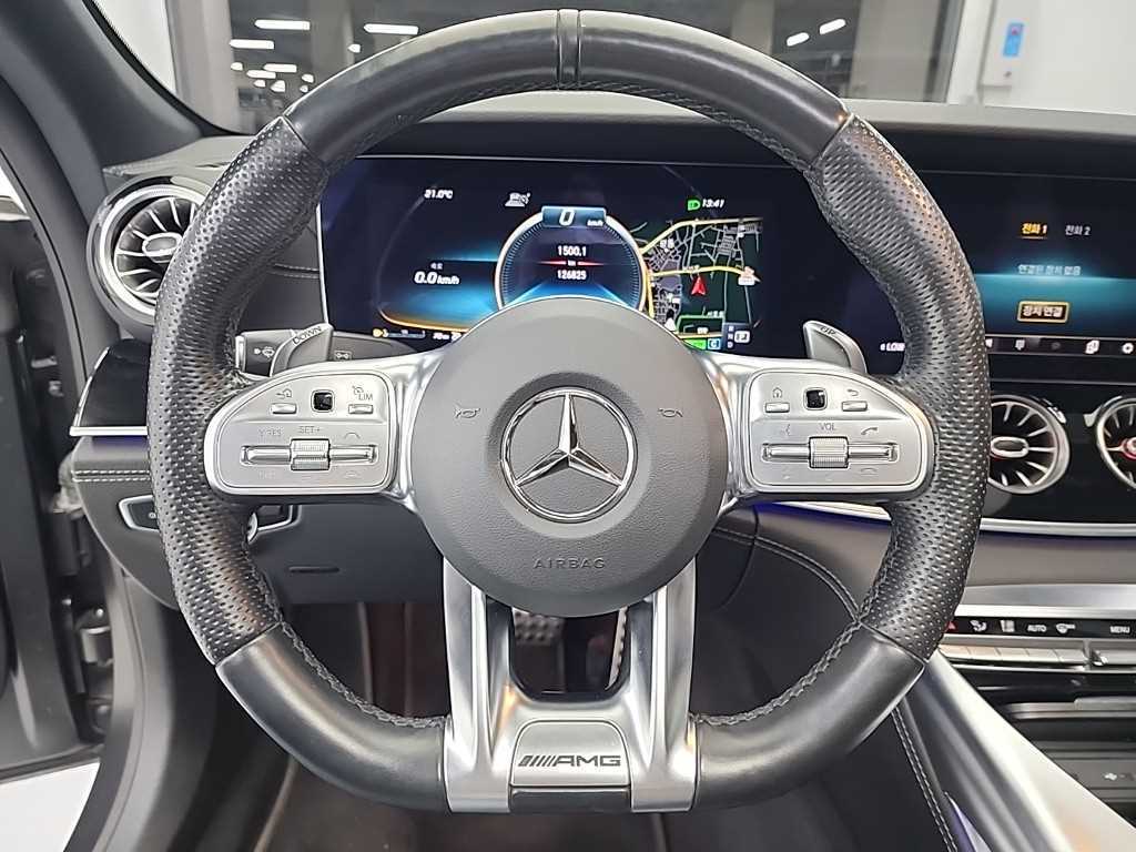 Mercedes Benz AMG GT - Vista 9