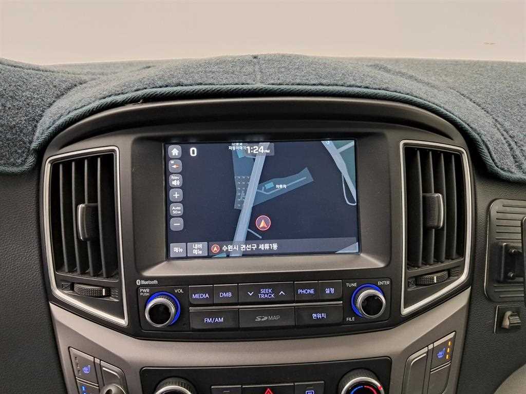 HYUNDAI Starex - Vista 9