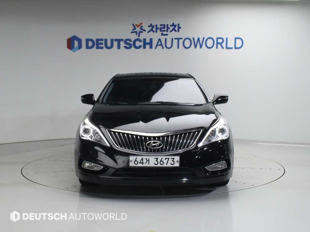 HYUNDAI Grandeur - Vista 3