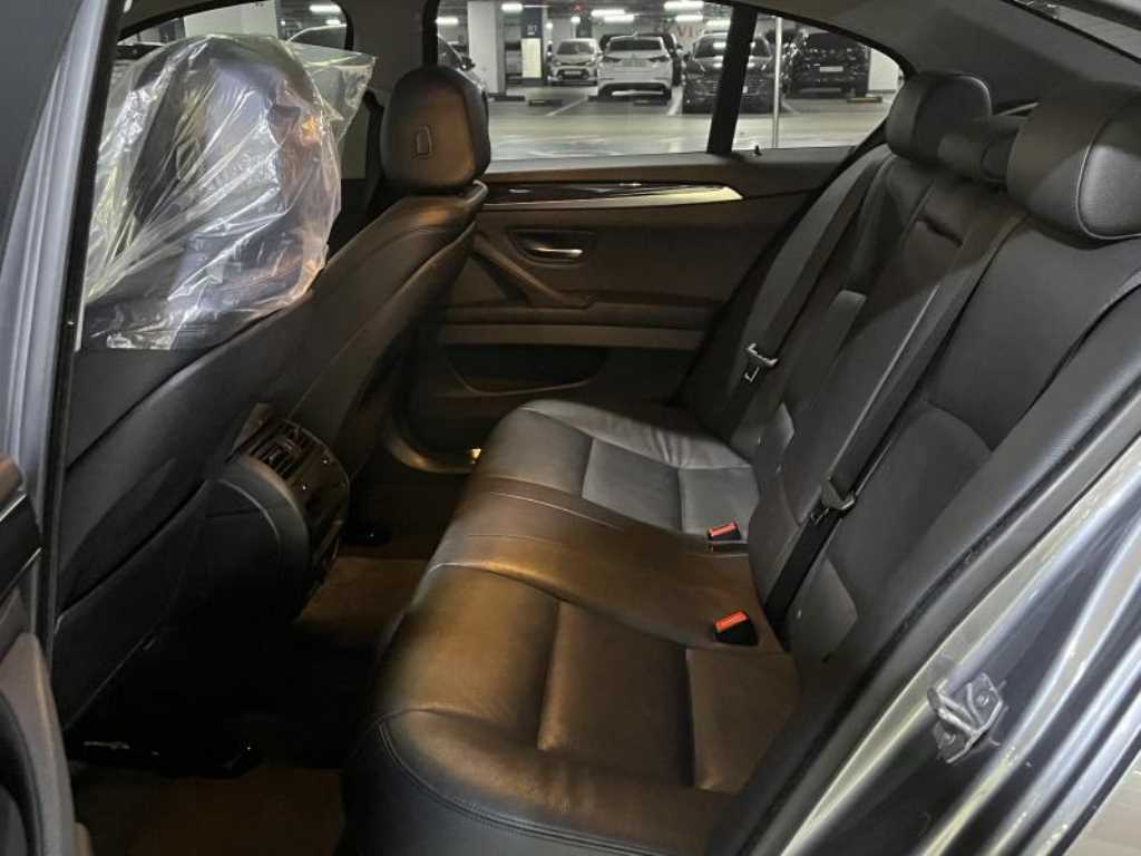 BMW 5 Series - Vista 7