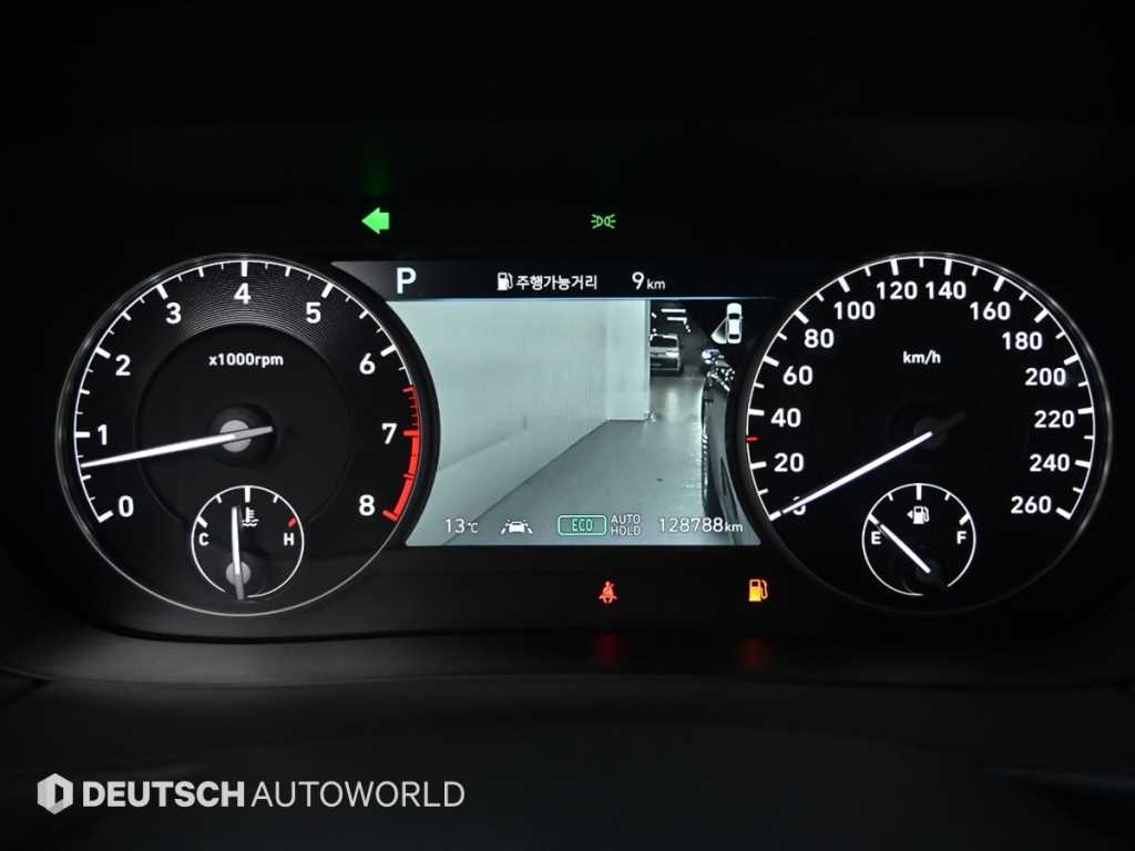 Genesis G90 - Vista 8