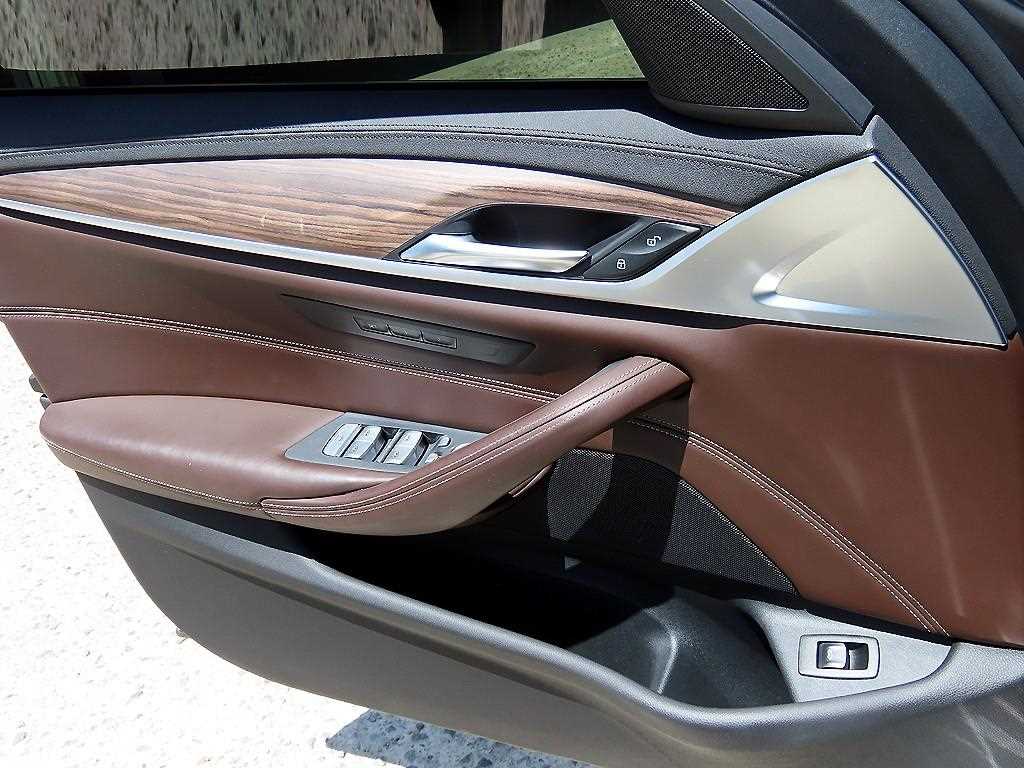 BMW 5 Series - Vista 12