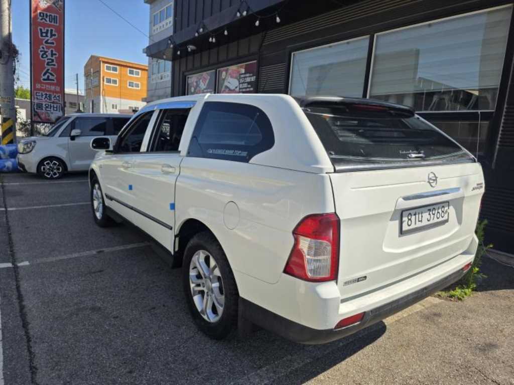 Ssangyong Korando - Vista 3
