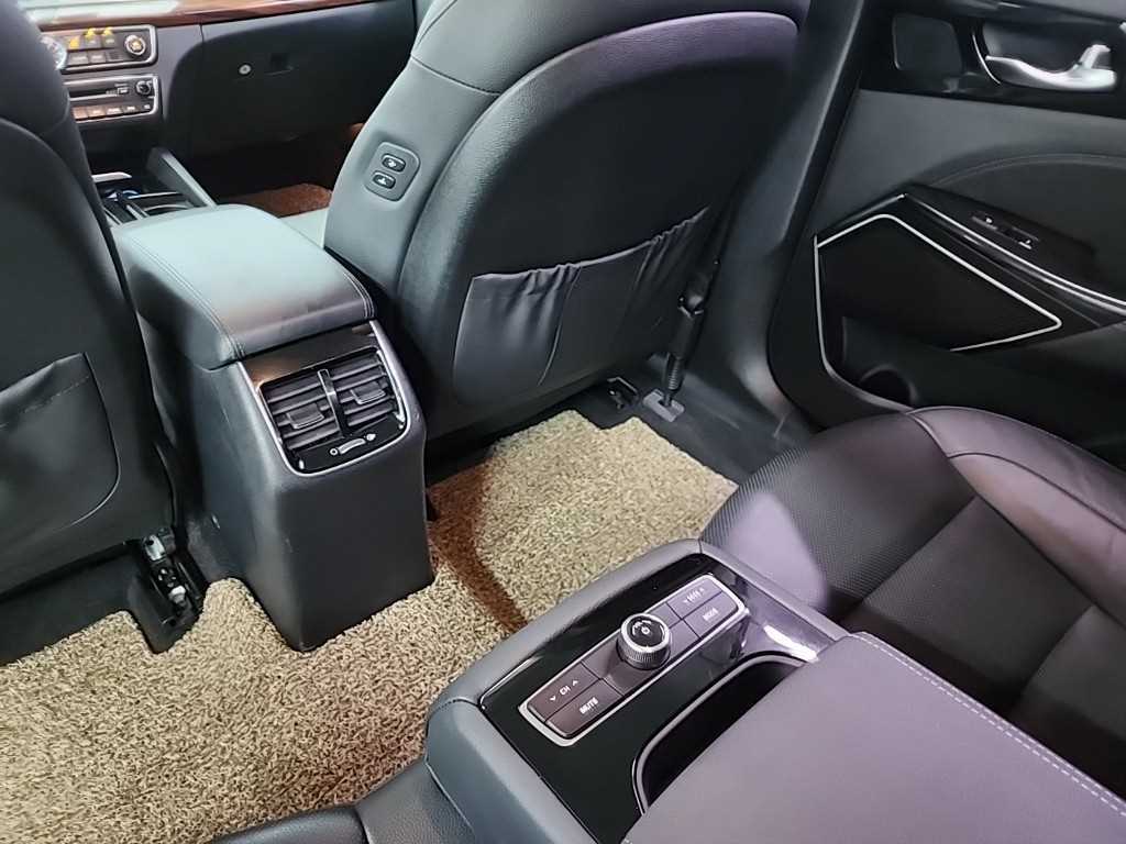 KIA K7 2017 Negro - Importación desde Corea - HF Imports Iquique - Foto 13