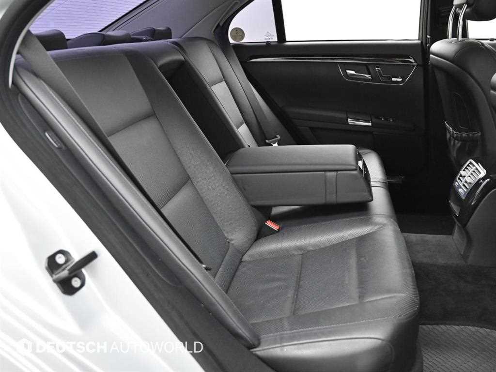 Mercedes Benz S Class - Vista 12