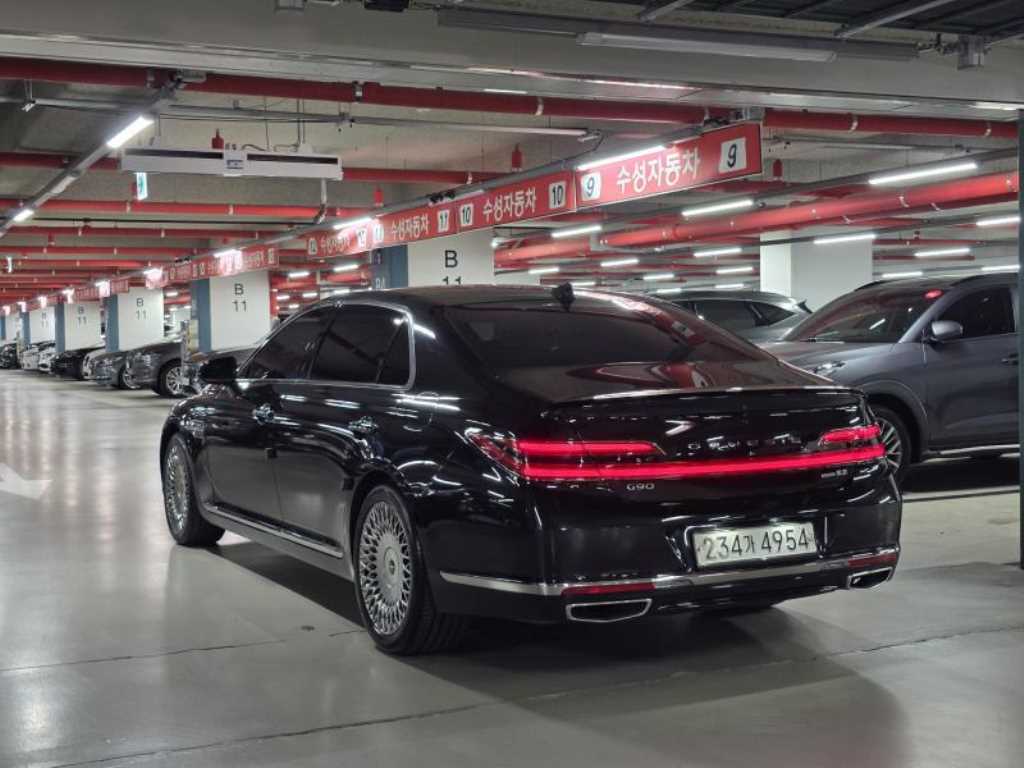 Genesis G90 - Vista 3