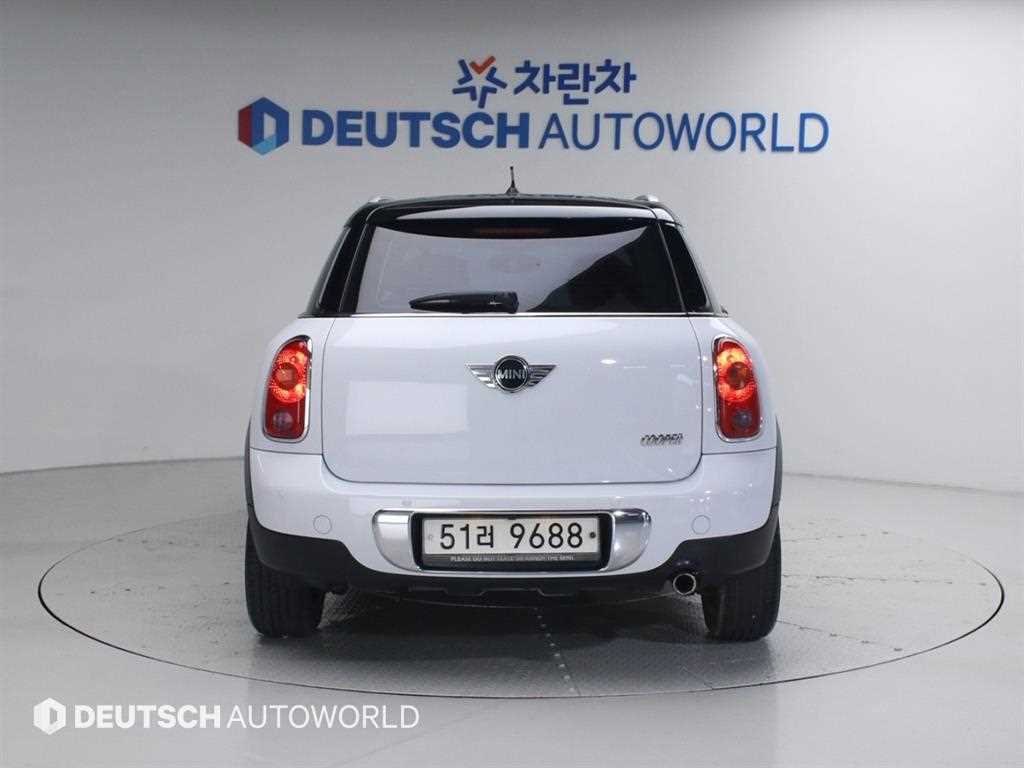 Mini Countryman - Vista 4