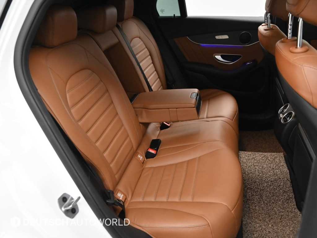 Mercedes Benz GLC Class - Vista 12