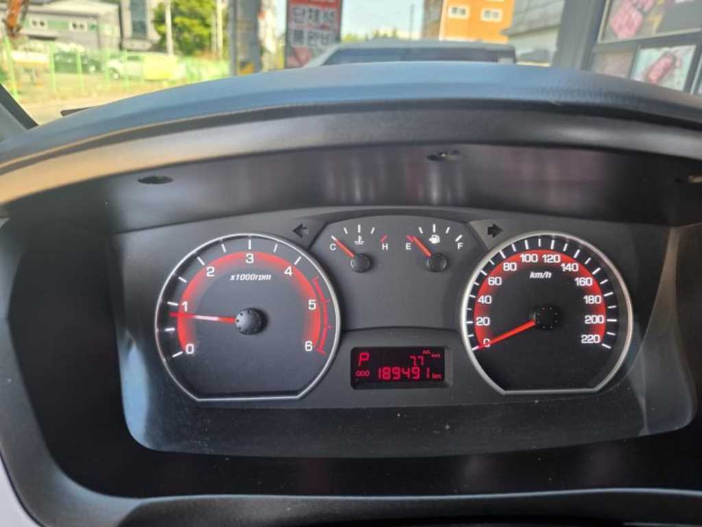 Ssangyong Korando 2012 Blanco - Importación desde Corea - HF Imports Iquique - Foto 16