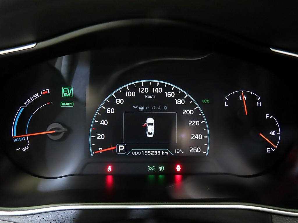 KIA K7 - Vista 9