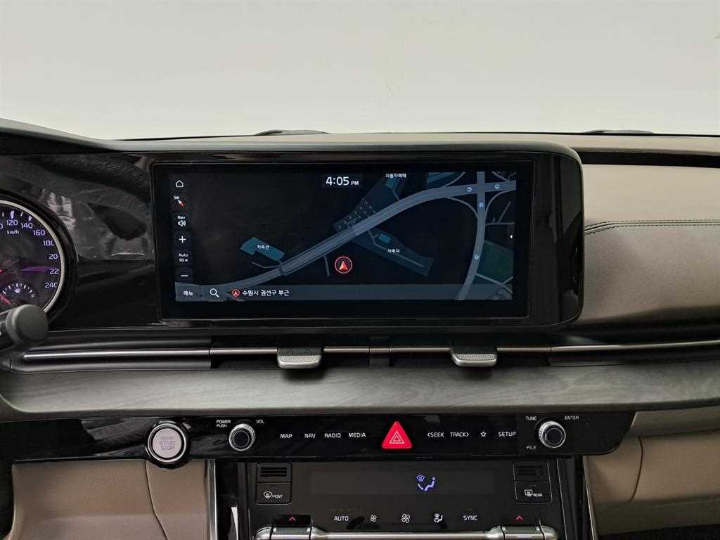 KIA Carnival - Vista 9