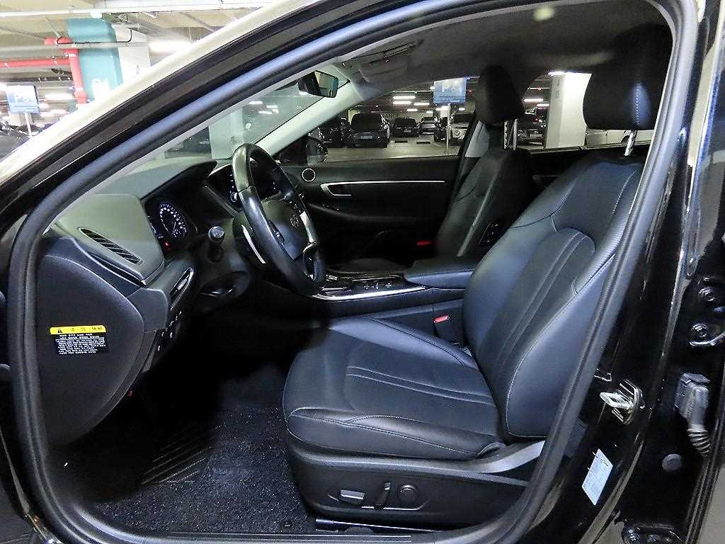 HYUNDAI Sonata - Vista 6