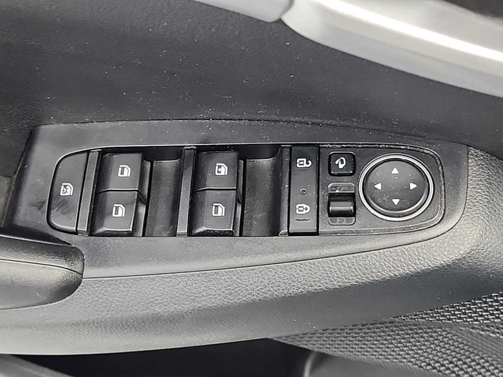 KIA Seltos 2022 Blanco - Importación desde Corea - HF Imports Iquique - Foto 16