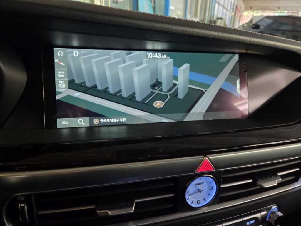 Genesis G90 - Vista 6