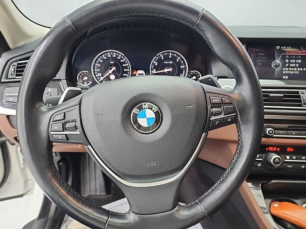 BMW 5 Series - Vista 9