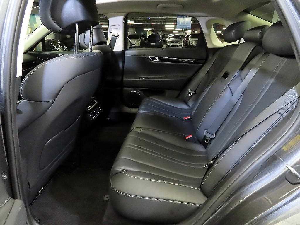 Genesis G80 - Vista 7