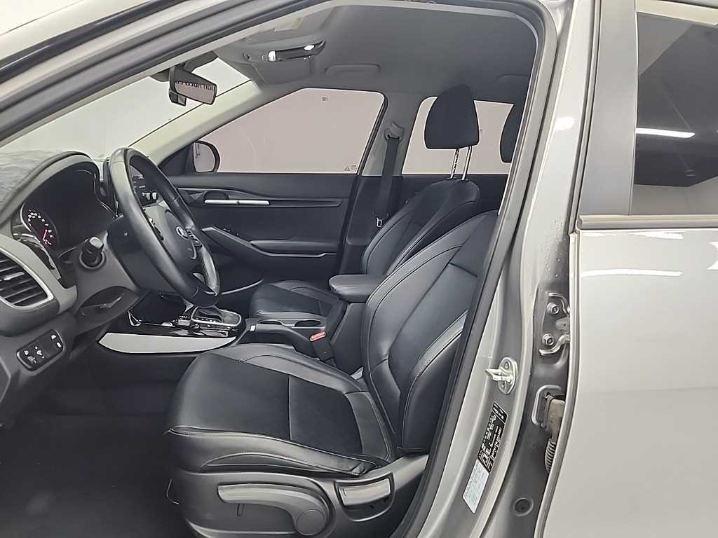 KIA Seltos - Vista 11