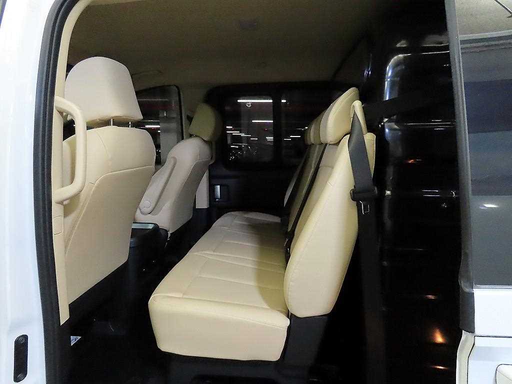 HYUNDAI Staria - Vista 7