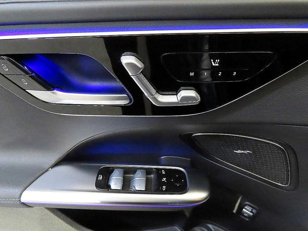Mercedes Benz C Class 2023 Azul - Importación desde Corea - HF Imports Iquique - Foto 13