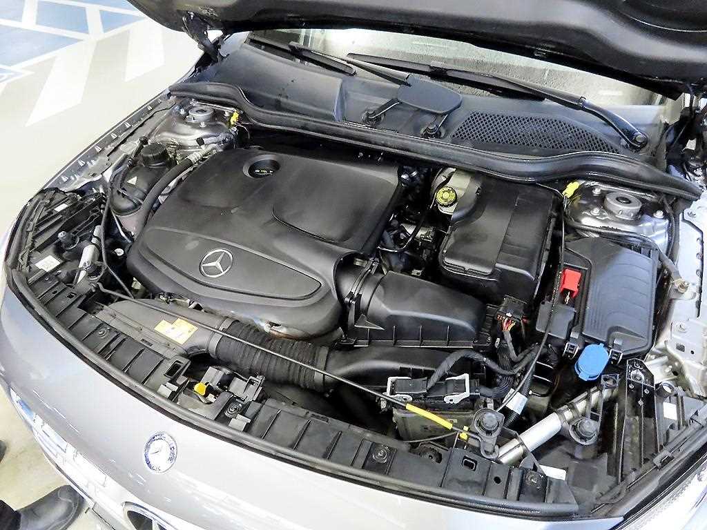 Mercedes Benz GLA Class 2018 Gris - Importación desde Corea - HF Imports Iquique - Foto 19