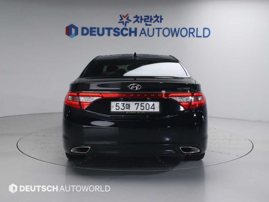 HYUNDAI Grandeur - Vista 4